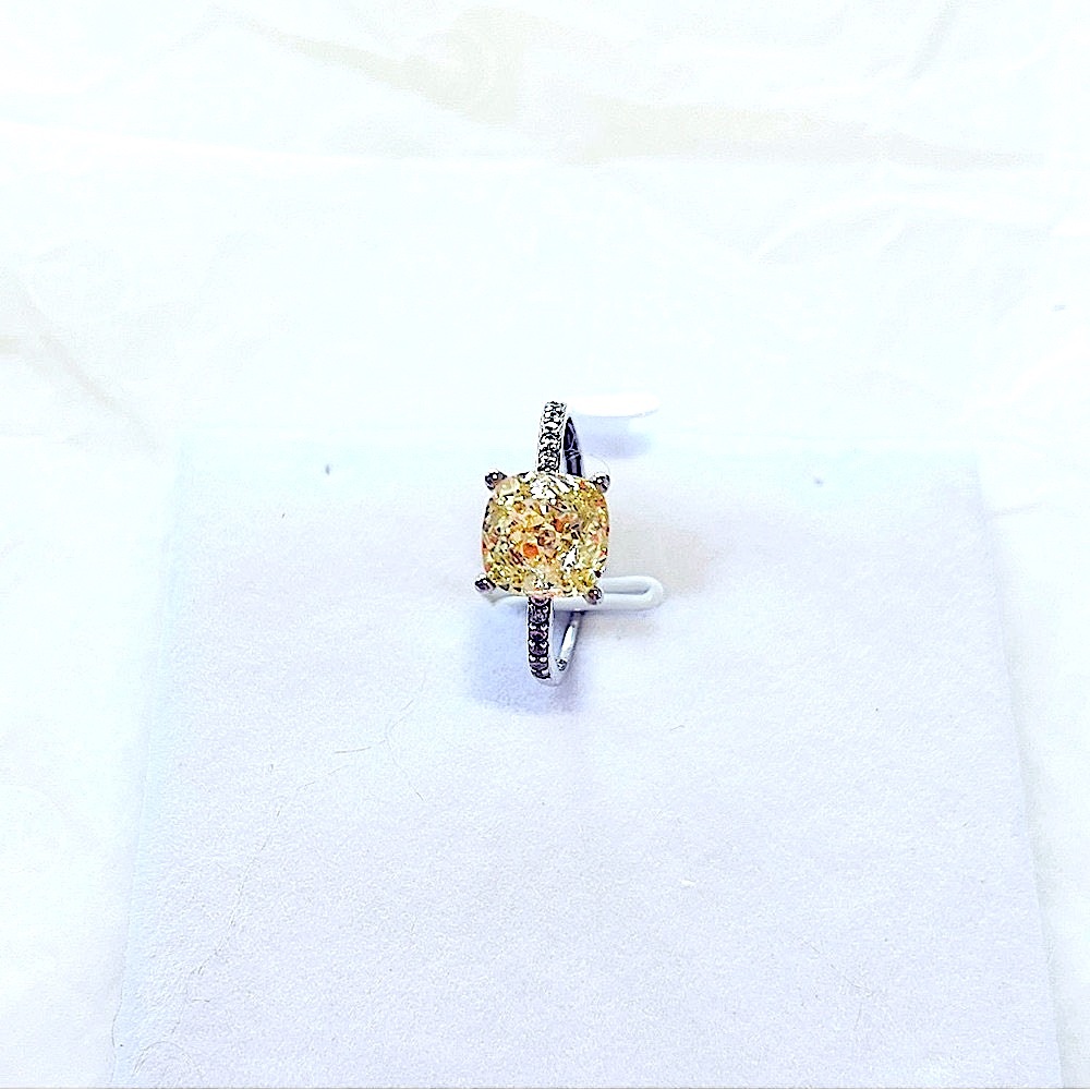 Imitated fancy yellow diamond ring